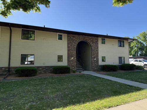 b-1755 Maricopa Drive, OSHKOSH, WI, 54904 | Card Image
