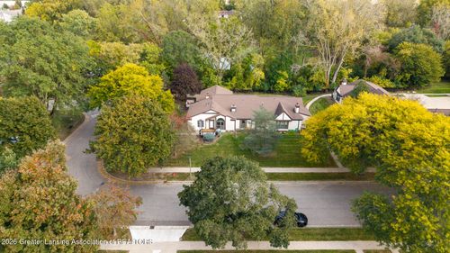 2-2735 Trudy Ln, Lansing, MI, 48910-3824 | Card Image