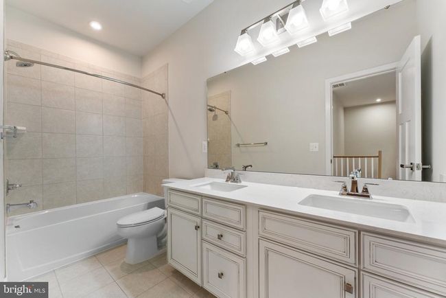 7769 Blackburn Ridge Dr, Townhouse with 4 bedrooms, 4 bathrooms and null parking in MANASSAS VA | Image 47