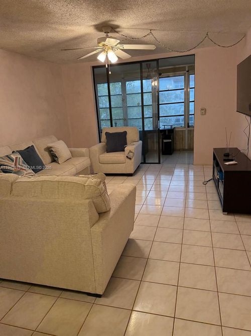 309l-2850 Somerset Dr, Lauderdale Lakes, FL, 33311-9346 | Card Image