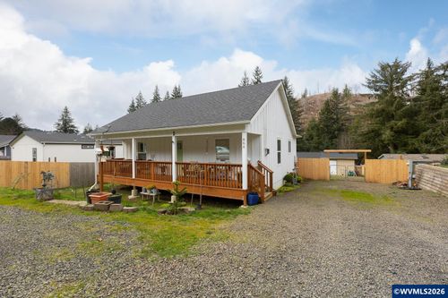 864 N Deerlane Loop Lp, Otis, OR, 97368 | Card Image