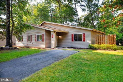 1525 Hiddenbrook Dr, HERNDON, VA, 20170-2813 | Card Image