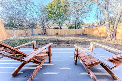 6915 Forest Meadow St, San Antonio, TX, 78240-3205 | Card Image