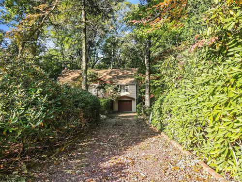 5 Everest Ct, Huntingtn Sta, NY, 11746-4603 | Card Image