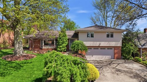 1193 Lakemont Dr, Pittsburgh, PA, 15243-1856 | Card Image