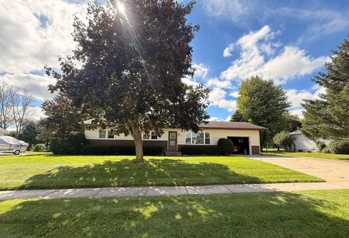613 Buwalda Drive, WAUPUN, WI, 53963 | Card Image