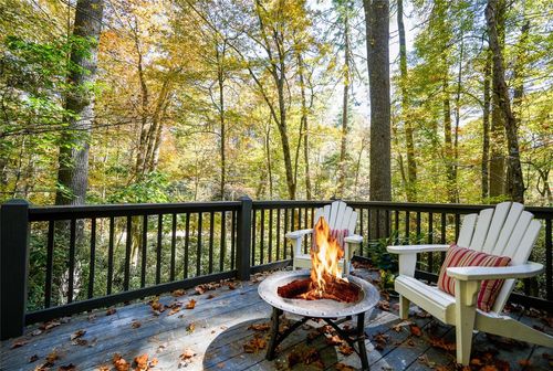 1884 Dillard Rd, Highlands, NC, 28741-6675 | Card Image