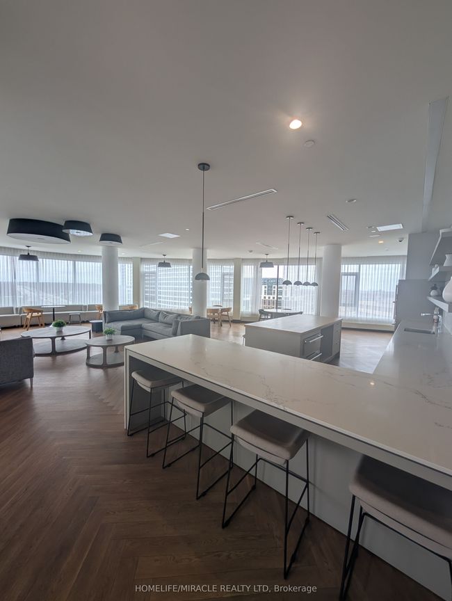 1611 - 2520 Eglinton Ave W, Condo with 3 bedrooms, 2 bathrooms and 1 parking in Mississauga ON | Image 28