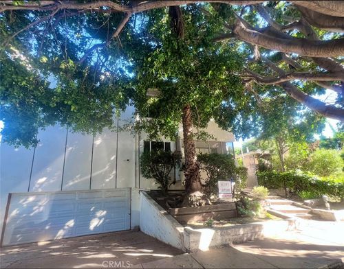 1813 9th St, Santa Monica, CA, 90404-4522 | Card Image