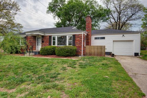 2459 S Roanoke Ave, Springfield, MO, 65807-2973 | Card Image