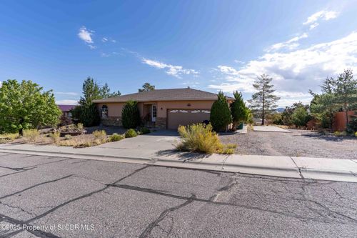 708 Deer Dancer Dr, Aztec, NM, 87410-2086 | Card Image