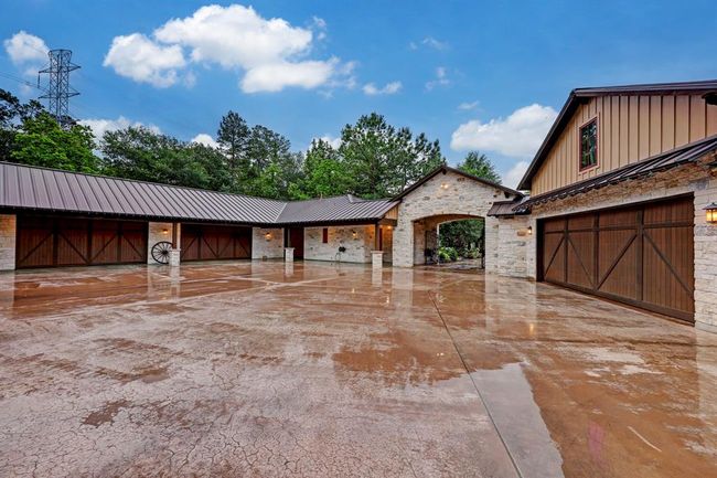 10002 Oxted Ln, House other with 4 bedrooms, 7 bathrooms and 12 parking in Spring TX | Image 50