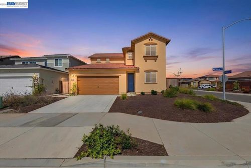 4400 Wax Myrtle Way, Rancho Cordova, CA, 95742-8304 | Card Image
