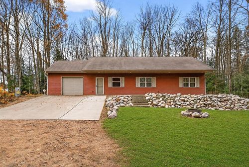 N11805 County Road J, WYOMING, WI, 54486 | Card Image
