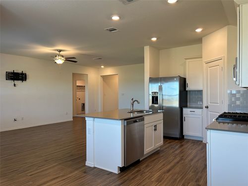 118 Isaac Millsaps Trl, Bastrop, TX, 78602-2233 | Card Image