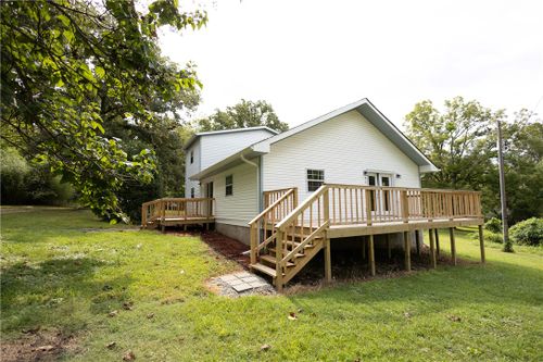 31 Peacock Ln, Gassville, AR, 72635-8118 | Card Image