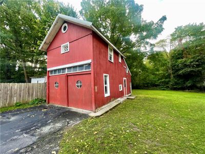 10 South Street, House other with 4 bedrooms, 2 bathrooms and null parking in Manchester NY | Image 3