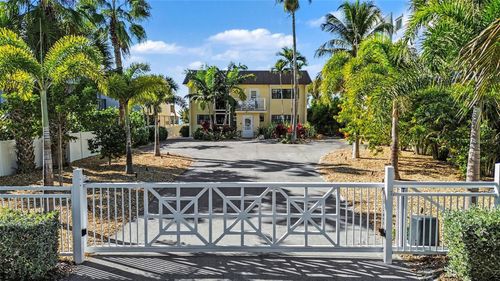 19936 Gulf Blvd, INDIAN SHORES, FL, 33785-2412 | Card Image