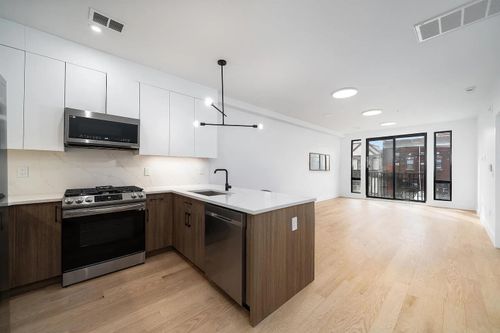 201-10 Brinkerhoff St, Jersey City, NJ, 07304-2923 | Card Image