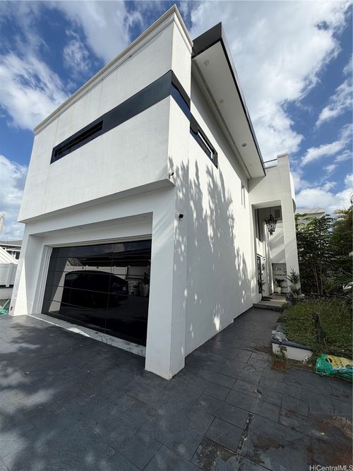 45-001 Kuhonu Pl, Kaneohe, HI, 96744-2711 | Card Image