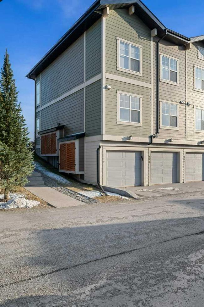 117 Cranford Walk Se, Home with 2 bedrooms, 1 bathrooms and 2 parking in Calgary AB | Image 16