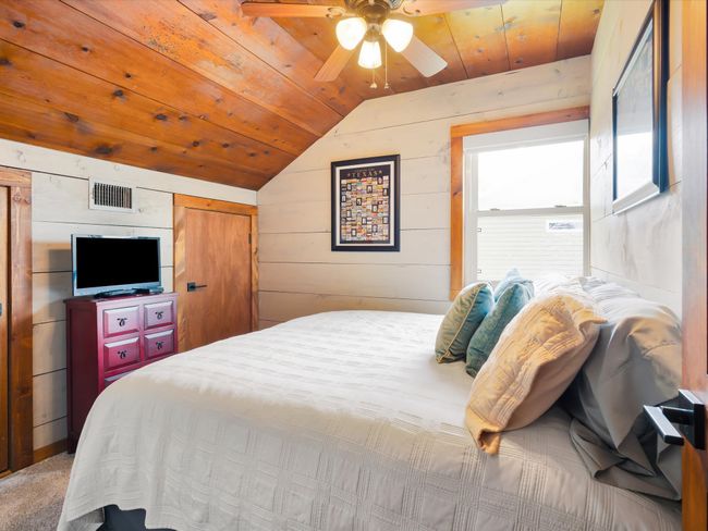176 Enchanted Dr, House other with 5 bedrooms, 3 bathrooms and null parking in Enchanted Oaks TX | Image 22