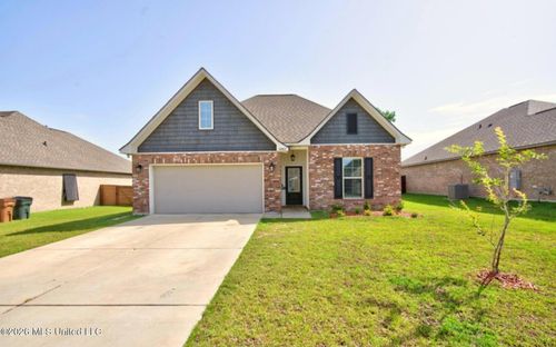 16463 Millsaps Ave, Gulfport, MS, 39503-6614 | Card Image