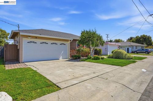 1522 Dennis Avenue, San Leandro, CA, 94578 | Card Image
