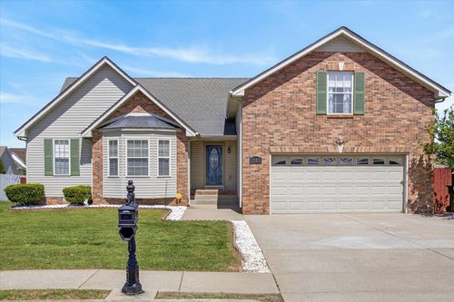 1005 Glenhurst Way, Clarksville, TN, 37040-5477 | Card Image