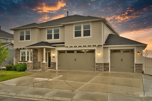 10449 W Thimbleberry Dr, Star, ID, 83669-6278 | Card Image
