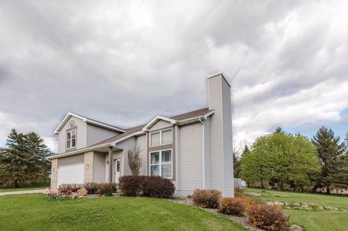 3235 Lehner Rd, Dodgeville, WI, 53533-8626 | Card Image