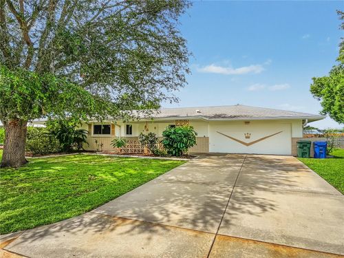3041 Tyrone Ln, SARASOTA, FL, 34239-6630 | Card Image