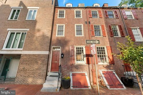 327 Lawrence Ct, PHILADELPHIA, PA, 19106-4220 | Card Image