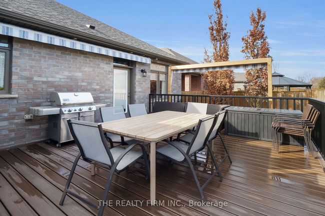 15 Mayapple Cres, House other with 5 bedrooms, 3 bathrooms and 4 parking in Ilderton ON | Image 43