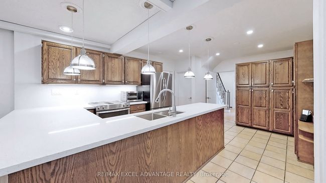 2 Sandringham Dr, House other with 4 bedrooms, 3 bathrooms and 6 parking in North York ON | Image 22