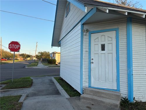 1203 Santa Fe St, Corpus Christi, TX, 78404-2338 | Card Image