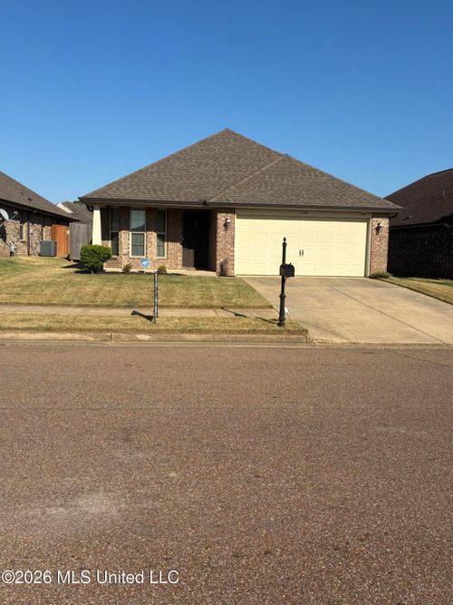 7944 Allenwood Ln, Olive Branch, MS, 38654-0417 | Card Image