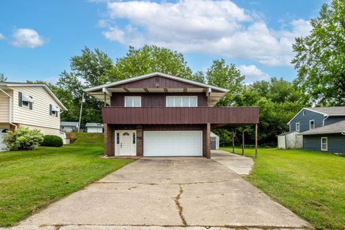 621 11th St, Silvis, IL, 61282-1553 | Card Image