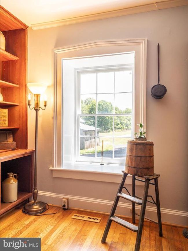 9314 Pear Ln, House other with 4 bedrooms, 3 bathrooms and null parking in FREDERICK MD | Image 15
