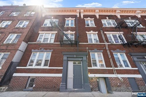 59 Henry St, Passaic, NJ, 07055-4038 | Card Image