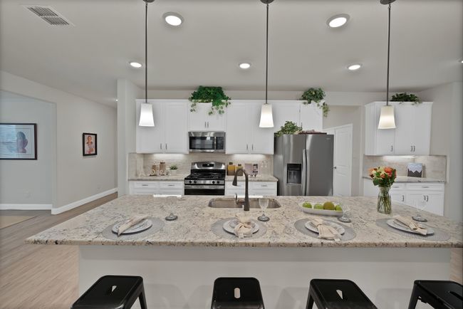 6012 Hightower St, House other with 5 bedrooms, 3 bathrooms and null parking in Aubrey TX | Image 15
