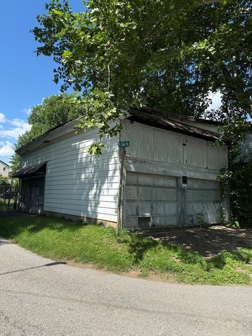 221 S Walbash Street, Wheeling, WV, 26003 | Card Image