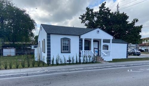 4020 Nw 12th Ave, Miami, FL, 33127-2735 | Card Image