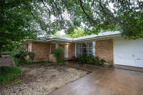 11332 Lanewood Circle, Dallas, TX, 75218 | Card Image
