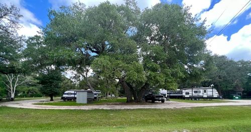 350 Cr 442 Old Texas Hwy 35, Blessing, TX, 77419 | Card Image