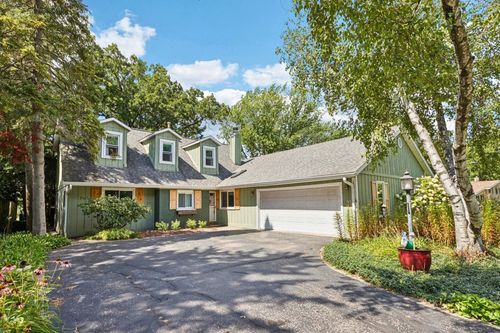 1304 Dunleer Dr, Mundelein, IL, 60060-1136 | Card Image