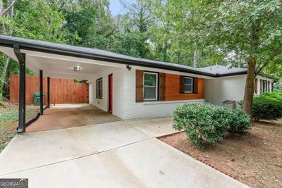 2734 Rollingwood Lane Se, House other with 3 bedrooms, 2 bathrooms and 5 parking in Atlanta GA | Image 2