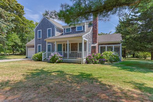 11 Cedar Land Rd, Orleans, MA, 02653-3807 | Card Image