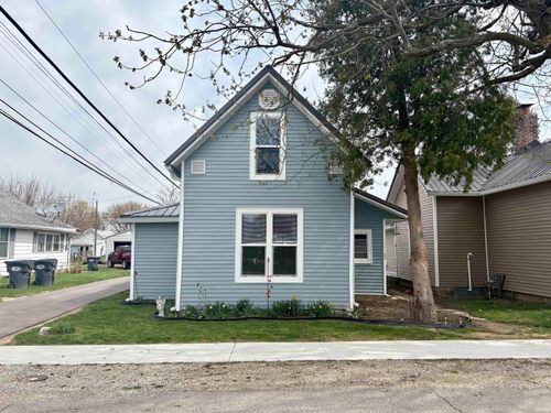 210 W Jay St, Dunkirk, IN, 47336-1418 | Card Image