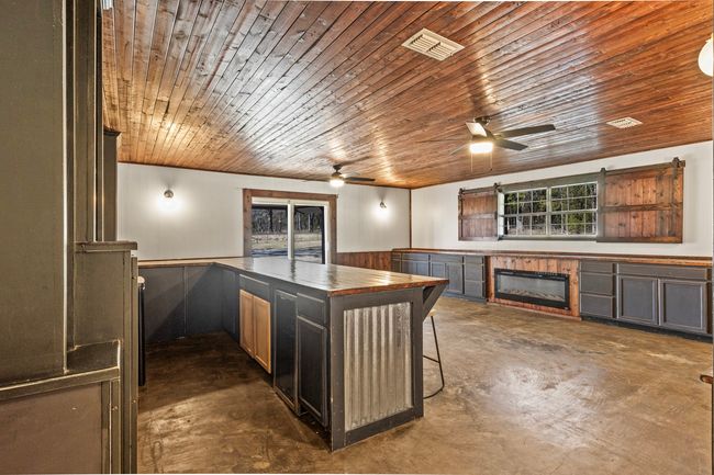 1484 County Road 3330, House other with 4 bedrooms, 3 bathrooms and null parking in Mount Pleasant TX | Image 13